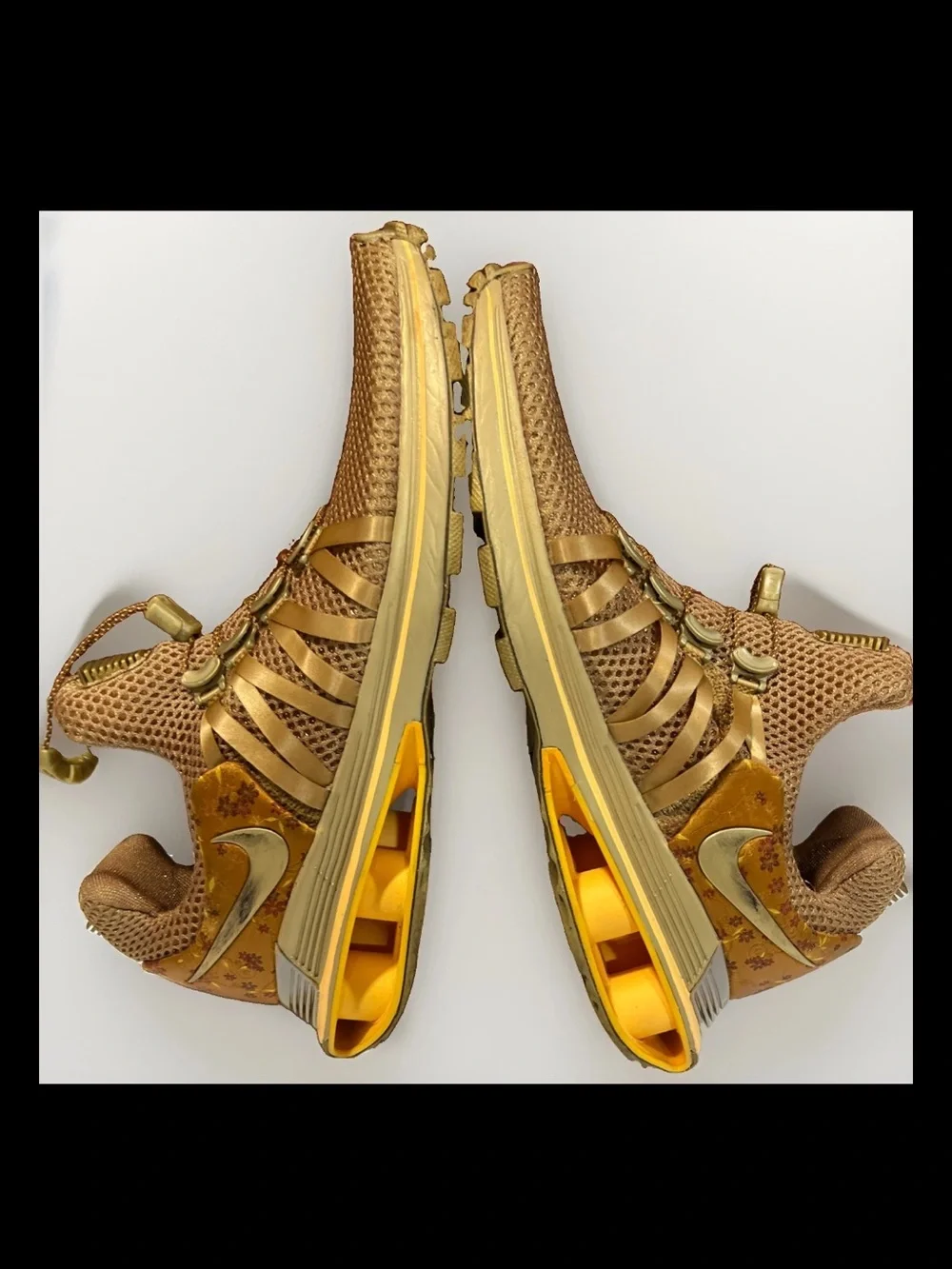Nike Women’s Shox Gravity “Metallic Gold” Running, AQ8554-700, USA Size 8.5